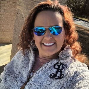 Meet your Posher, Brenda